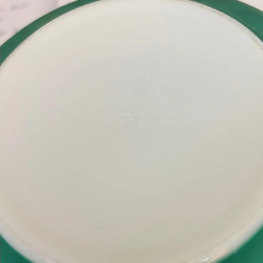 Pyrex Vintage 1950s #403 batter nesting bowl - Green.2.5quart.